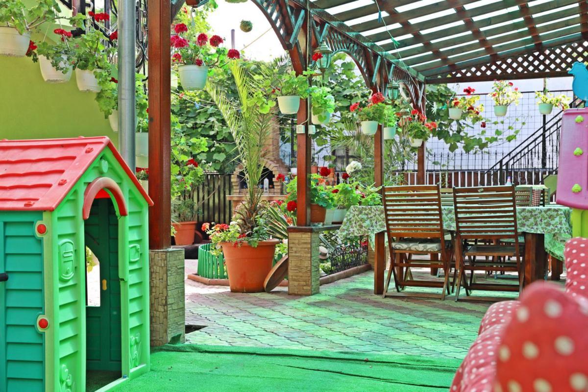 Casa Bianca 호텔 Două Mai 외부 사진