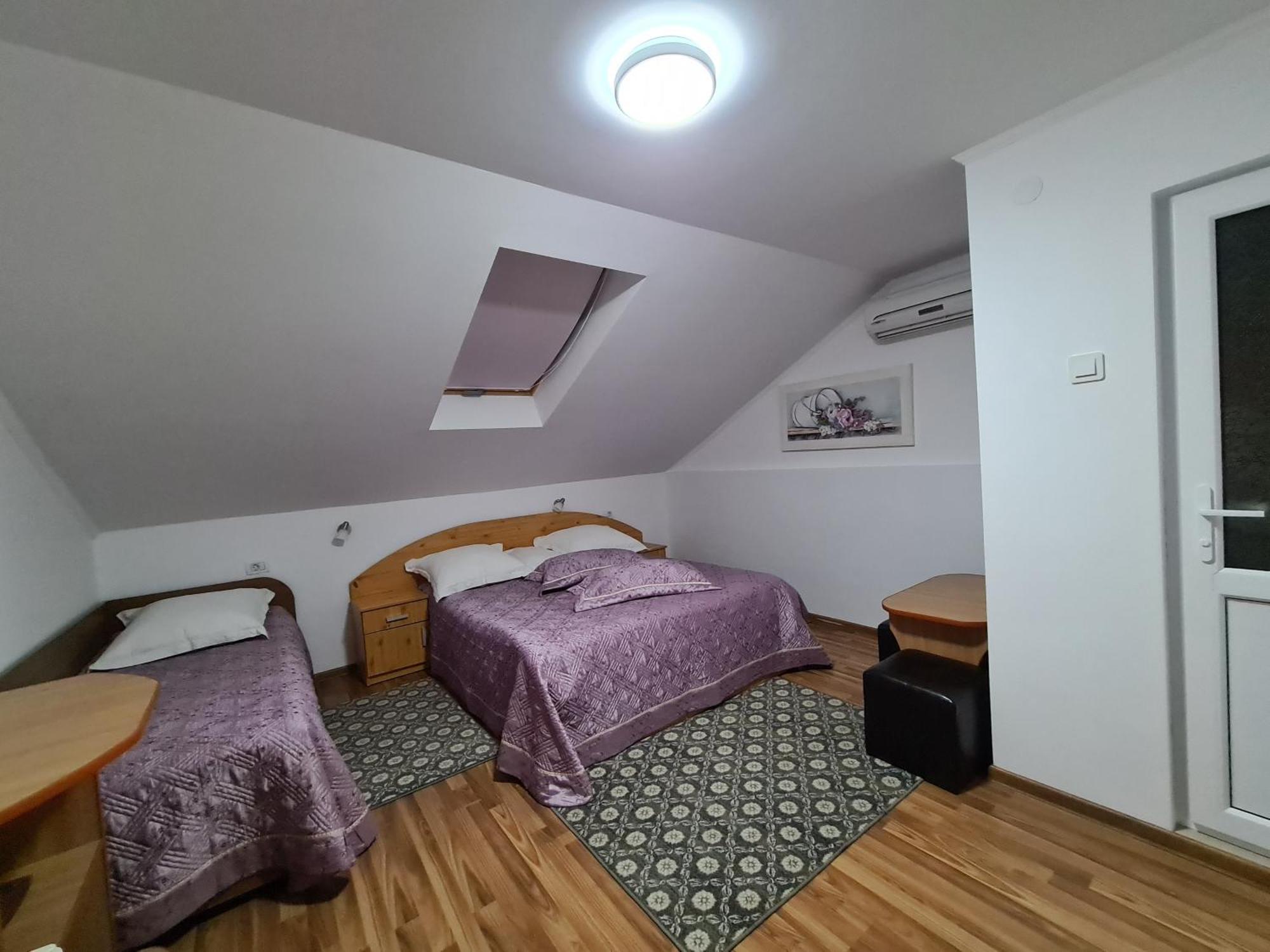 Casa Bianca 호텔 Două Mai 외부 사진